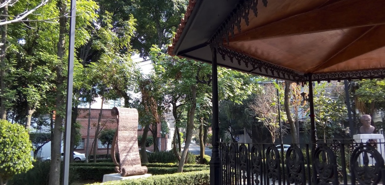 Glorieta Plaza Valverde.jpg