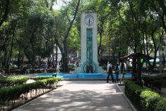 Parque España CDMX Condesa.jpeg